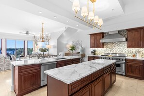Fridge, microwave, oven, stovetop - No Drive * Beachfront Luxurious Condominium (Santa Rosa Beach)