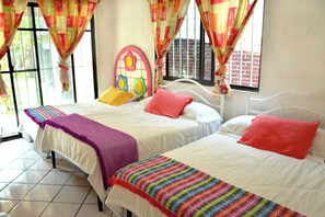 WiFi, bed sheets - House with Private Pool 10 minutes from Six Flags (Cocoyoc)