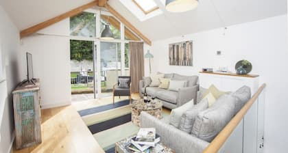 2 Bed in Bath (oc-bhr9)