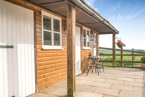 Unclassified image, 5 of 6, button - 1 Bed in Stowting (oc-ct039) (Stowting)