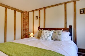 Iron/ironing board, free WiFi, bed sheets - 1 Bed in Tenterden (oc-tn621) (Tenterden)