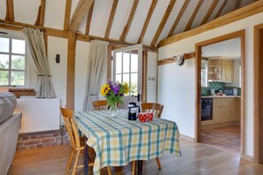 Dining - 1 Bed in Tenterden (oc-tn621) (Tenterden)