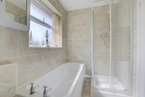 Towels - 2 Bed in Burnham Market (oc-652) (Burnham Market)