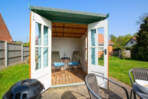 Terrace/patio - 2 Bed in Burnham Market (oc-652) (Burnham Market)
