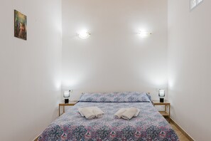 Iron/ironing board, WiFi, bed sheets - Perla Marina Ground Floor Apartment with Wi-Fi and Air Conditioning (Trappeto)