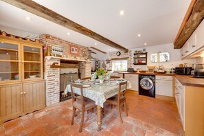 Dining - 2 Bed in Colkirk (oc-1397) (Colkirk)