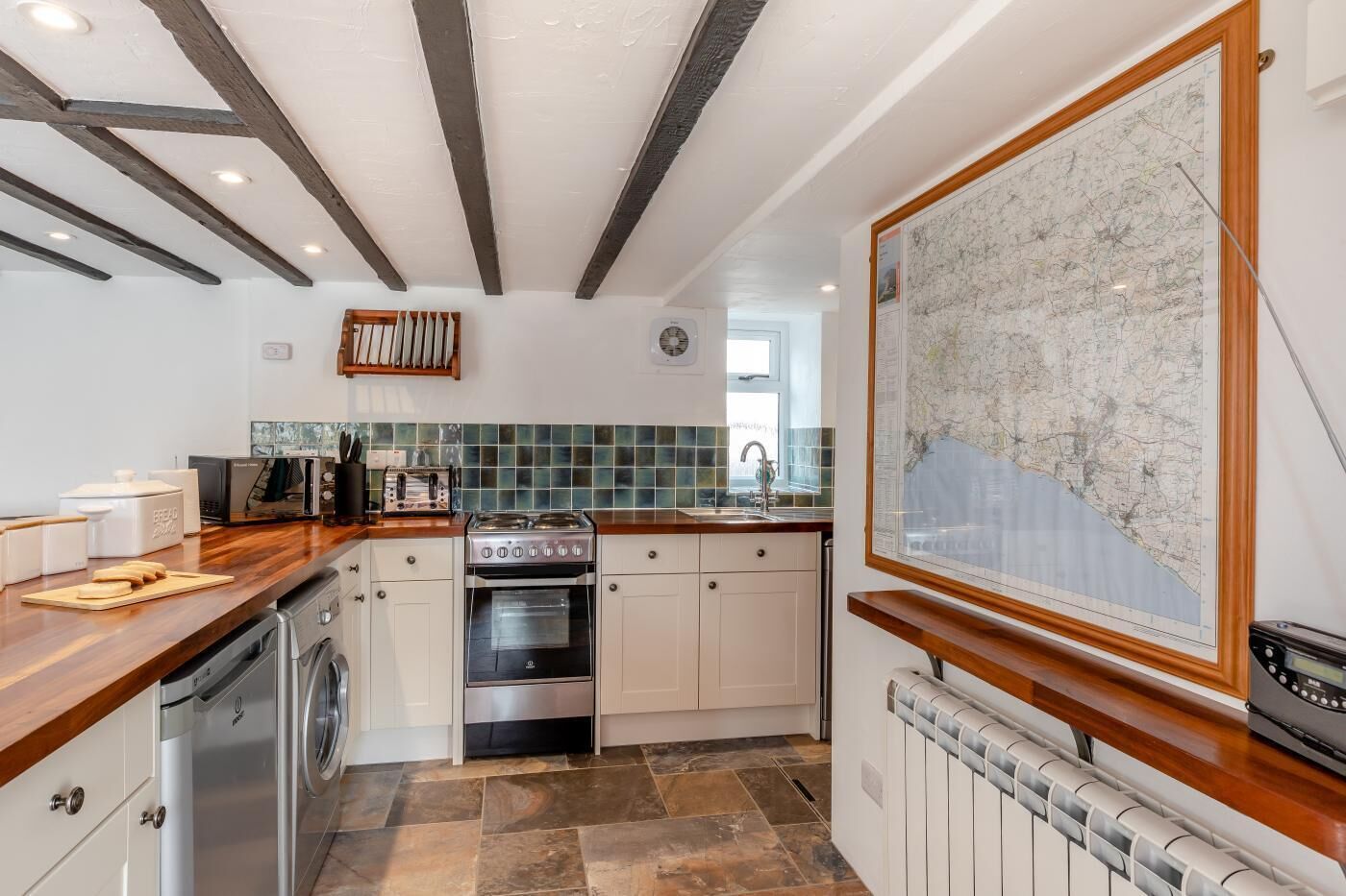 ميكروويف، فرن، غسالة أطباق، مستلزمات طهي/أطباق/أوعية