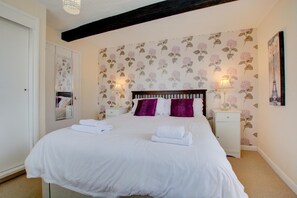 3 bedrooms, iron/ironing board, free WiFi, bed sheets - 4 Bed in Wells-next-the-Sea (oc-1309) (Wells-next-the-Sea)