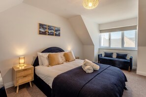 3 bedrooms, iron/ironing board, travel cot, free WiFi - 3 Bed in Wisbech (oc-p32984) (Welney)