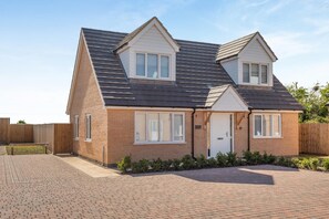 Exterior - 3 Bed in Wisbech (oc-p32984) (Welney)