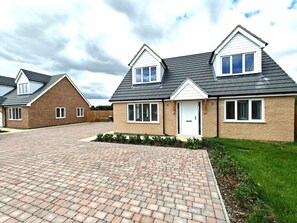 Exterior - 3 Bed in Wisbech (oc-p32984) (Welney)