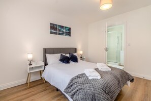 3 bedrooms, iron/ironing board, travel cot, free WiFi - 3 Bed in Wisbech (oc-p32983) (Welney)