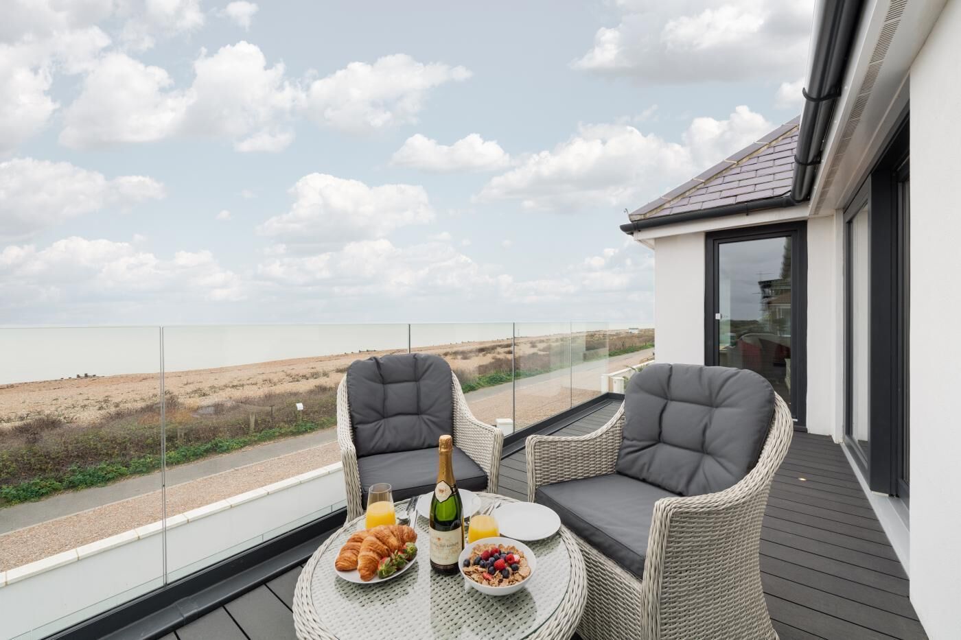 تناول الطعام بالخارج