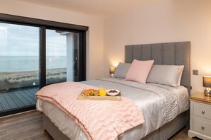 مكواة/لوح كي وواي فاي مجانًا وملاءات أسرّة