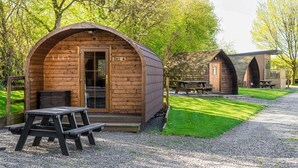 Outdoor dining - 1 Bed in High Casterton (oc-b32962) (Burrow-with-Burrow)