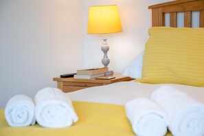 Fer et planche à repasser, Wi-Fi gratuit, draps fournis