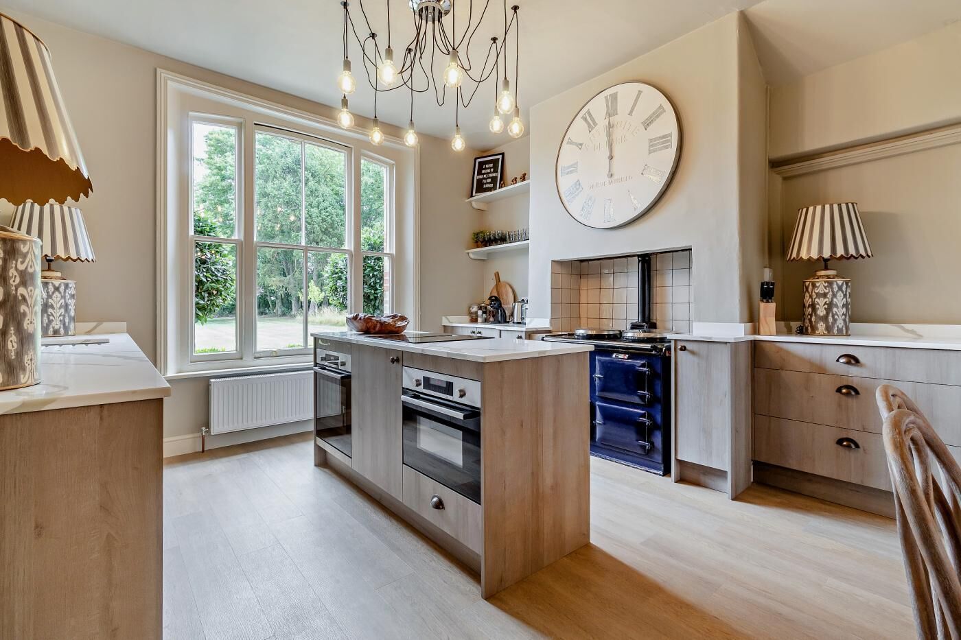 Microwave, oven, dishwasher, cookware/dishes/utensils