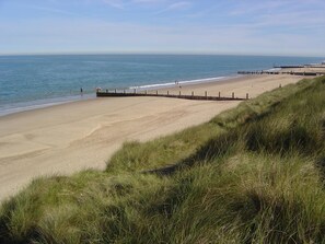Beach - 4 Bed in West Somerton (oc-273) (West Somerton)