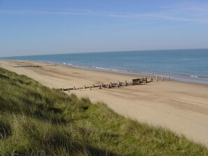 Beach - 4 Bed in West Somerton (oc-273) (West Somerton)