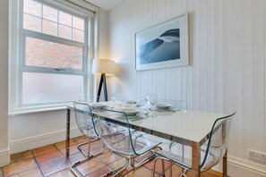 Dining - 2 Bed in Whitstable (oc-ek212) (Whitstable)