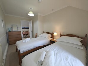 Iron/ironing board, free WiFi, bed sheets - 2 Bed in Sidmouth (oc-t32948) (Sidmouth)