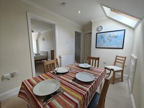 Dining - 2 Bed in Sidmouth (oc-t32948) (Sidmouth)