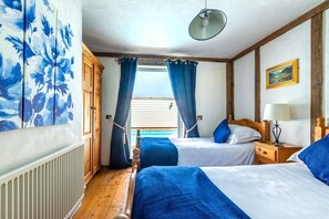 Iron/ironing board, free WiFi, bed sheets - 2 Bed in Cawston (oc-880) (Cawston)