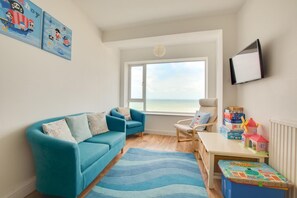 TV - 5 Bed in Sheringham (oc-1450) (Sheringham)