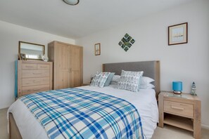 Iron/ironing board, free WiFi, bed sheets - 2 Bed in Winchelsea (oc-rh1143) (Winchelsea Beach)