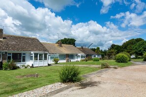 Exterior - 2 Bed in Winchelsea (oc-rh1143) (Winchelsea Beach)