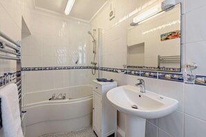 Towels - 2 Bed in Ilfracombe (oc-quay) (Ilfracombe)