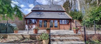 3 Bed in Hartfield (oc-tw653)