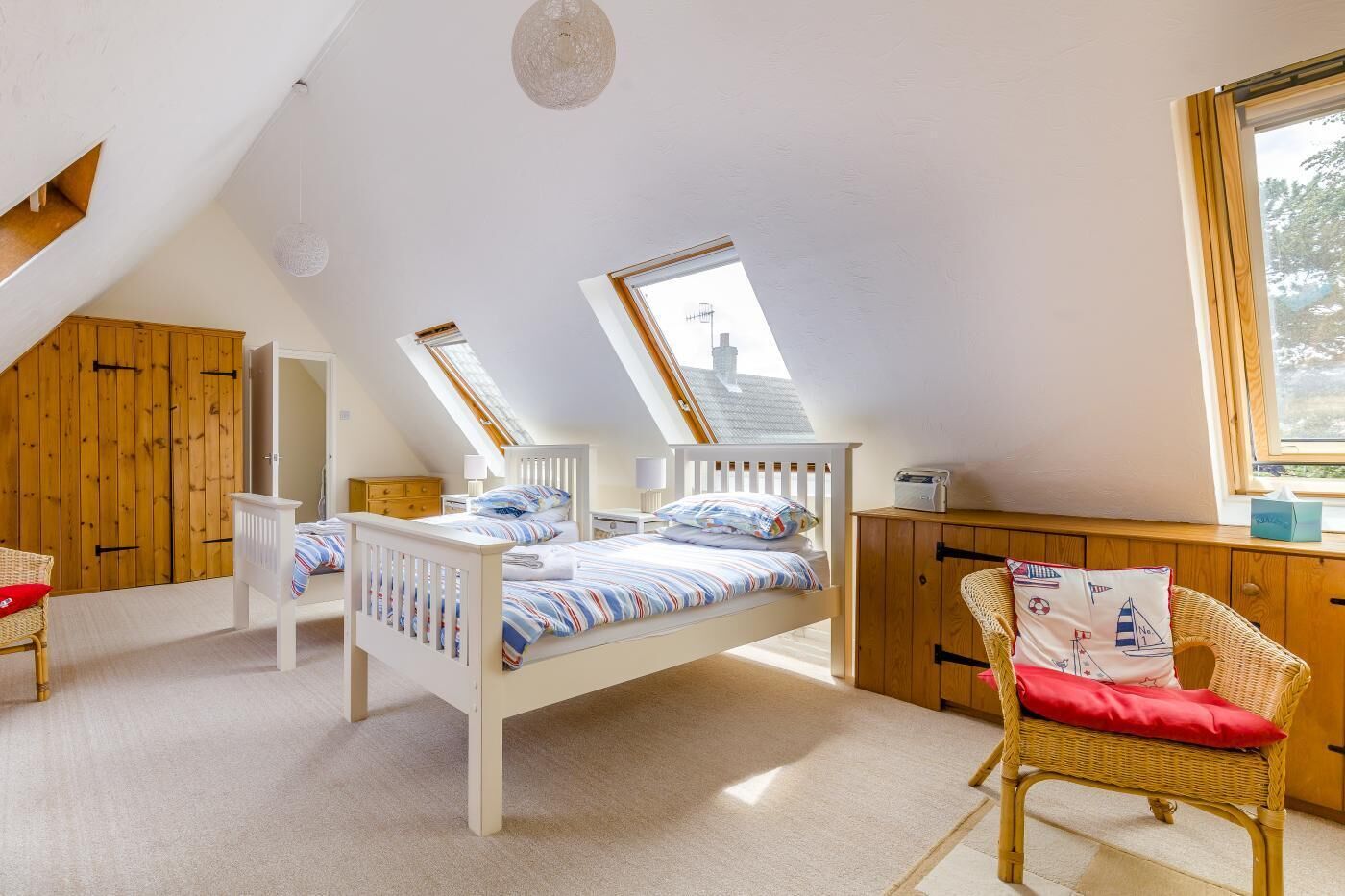 3 bedrooms, iron/ironing board, travel cot, free WiFi
