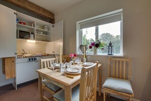 تناول الطعام