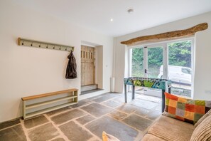 Interior - 4 Bed in Outgate (oc-c32992) (Outgate)