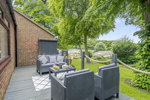 Terrace/patio - 2 Bed in Weybourne (oc-1590) (Weybourne)