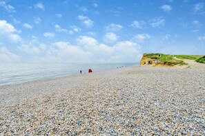 Beach - 2 Bed in Weybourne (oc-1590) (Weybourne)