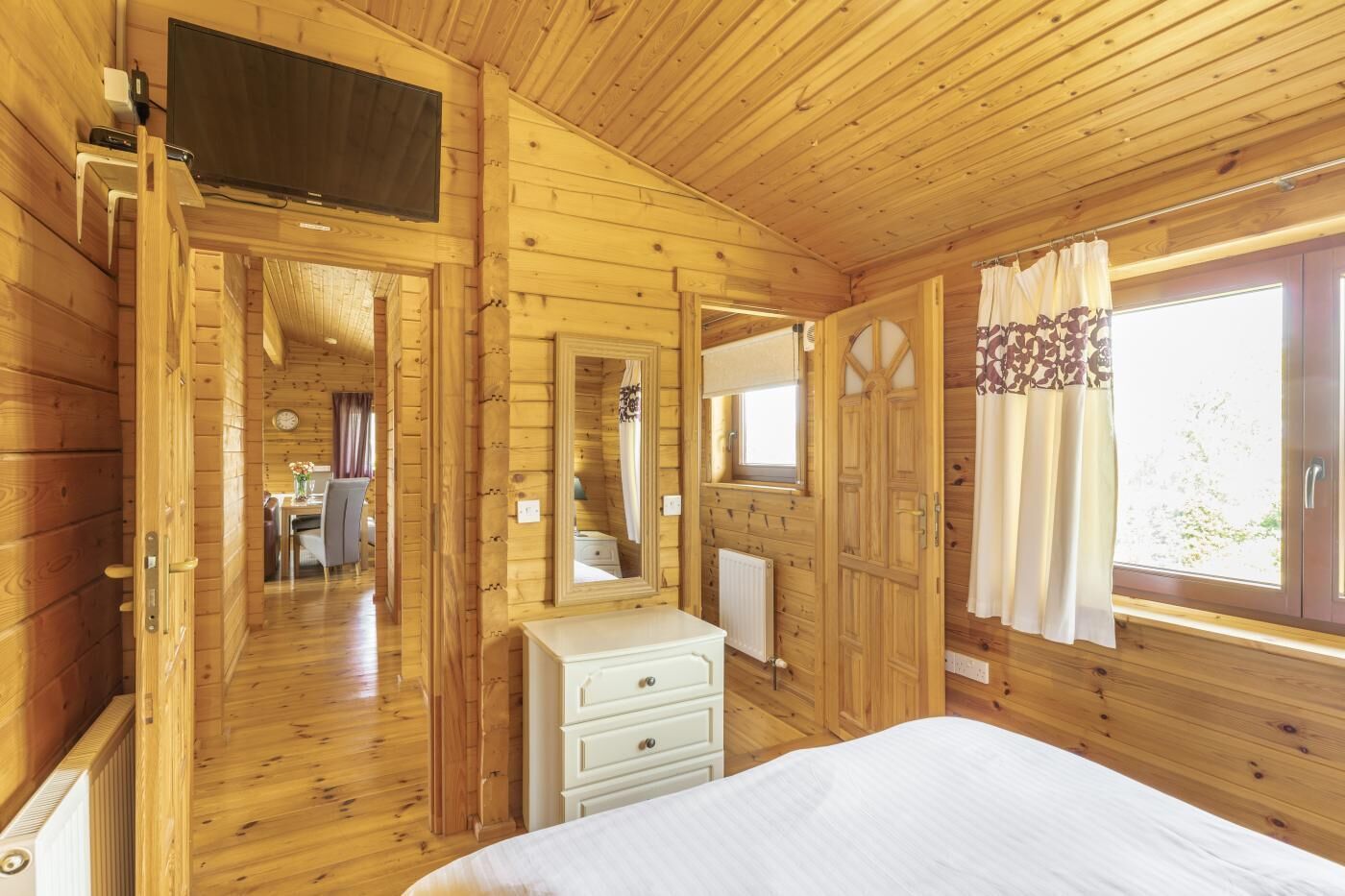 Wi-fi (inkludert) og sengetøy