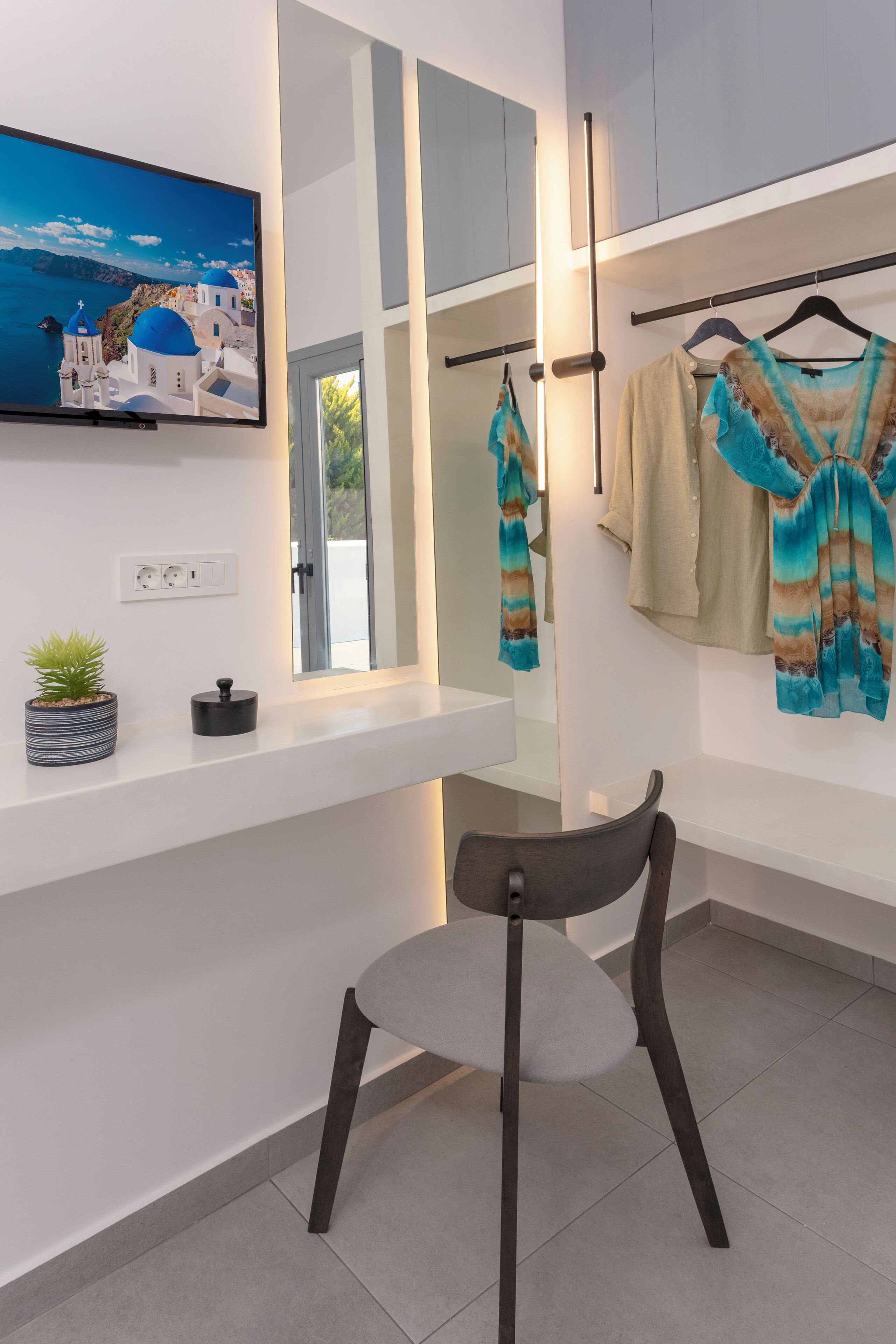 Deluxe Suite, Balcony, City View