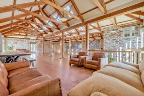 Interior - 8 Bed in Tresillian (oc-t32986) (Tresillian)