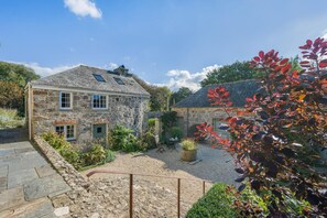 Exterior - 1 Bed in Tresillian (oc-t32988) (Tresillian)