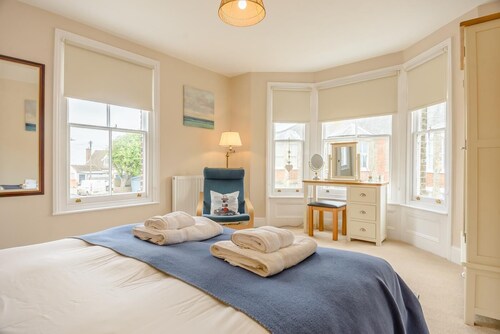 4 Bed in Southwold (oc-sal)