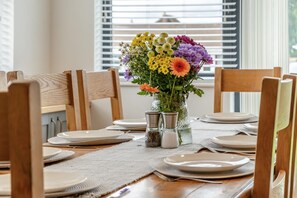 Dining - 4 Bed in Brecon (oc-m32973) (Brecon)