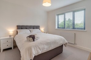 Free WiFi, bed sheets - 4 Bed in Brecon (oc-m32973) (Brecon)