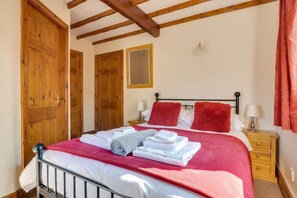 Iron/ironing board, free WiFi, bed sheets - 2 Bed in Grasmere (oc-gl081) (Grasmere)