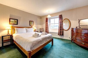 Iron/ironing board, free WiFi, bed sheets - 3 Bed in Ambleside (oc-gl046) (Grasmere)