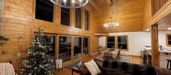 Charming 5-bedroom chalet in Newry perfect for your getaway