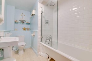 Towels - 2 Bed in Thorpeness (oc-ab1o) (Thorpeness)