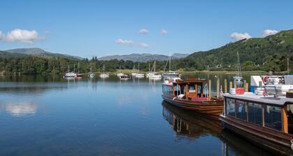 2 Bed in Bowness-on-Windermere (oc-gl124)