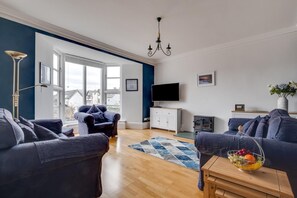 Living area - 2 Bed in Bowness-on-Windermere (oc-gl124) (Bowness on Windermere)